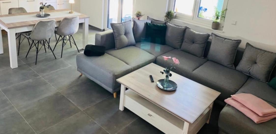 Apartmán Casaina Weisweil  Exteriér fotografie