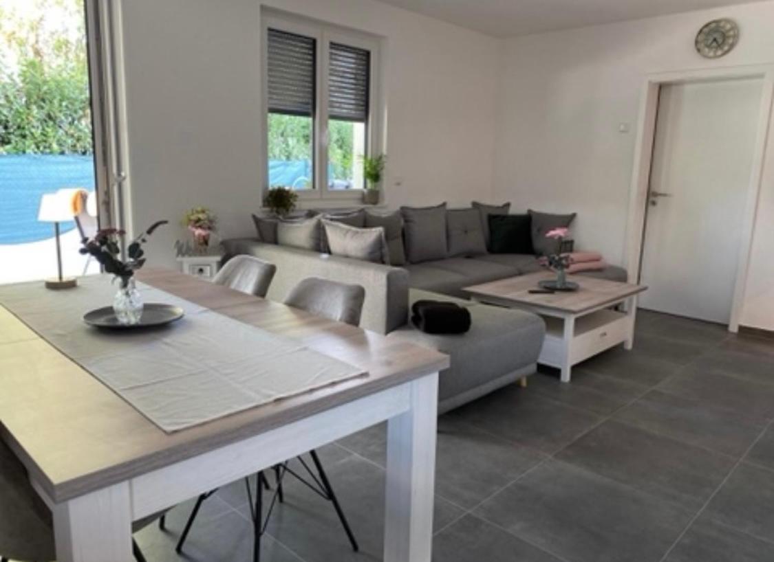Apartmán Casaina Weisweil  Exteriér fotografie