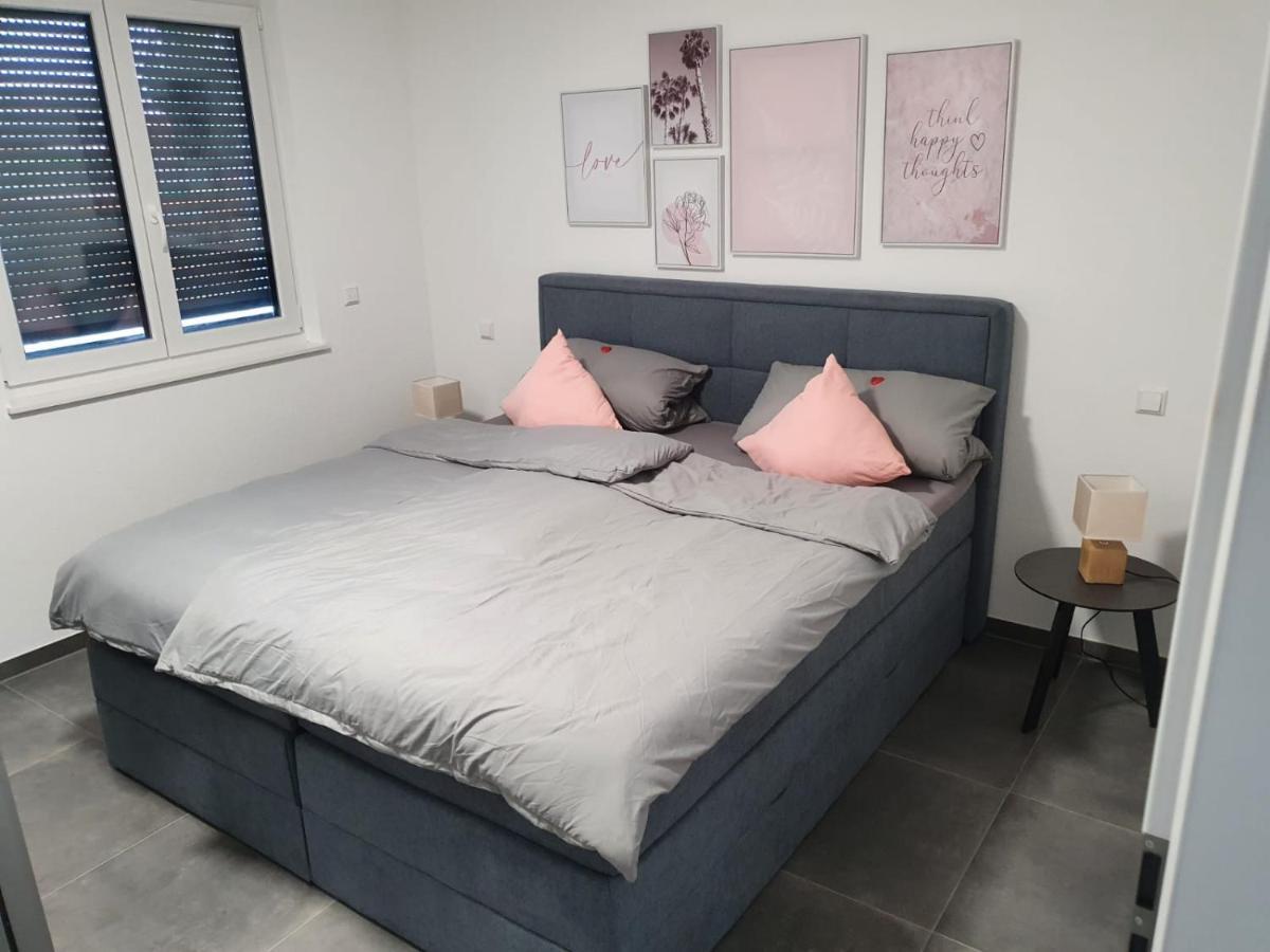 Apartmán Casaina Weisweil  Exteriér fotografie